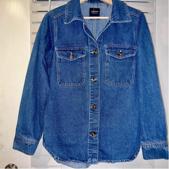 Shirts - Picture 3 of 4